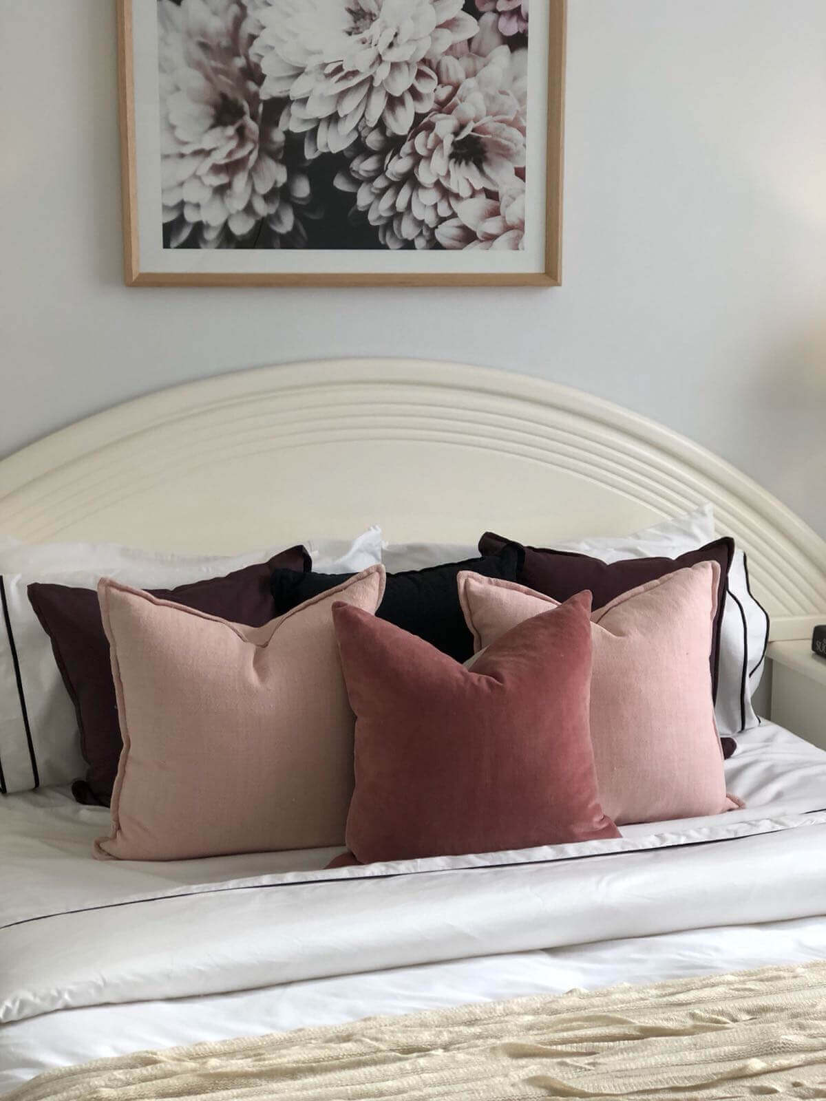 Cushions on outlet bed